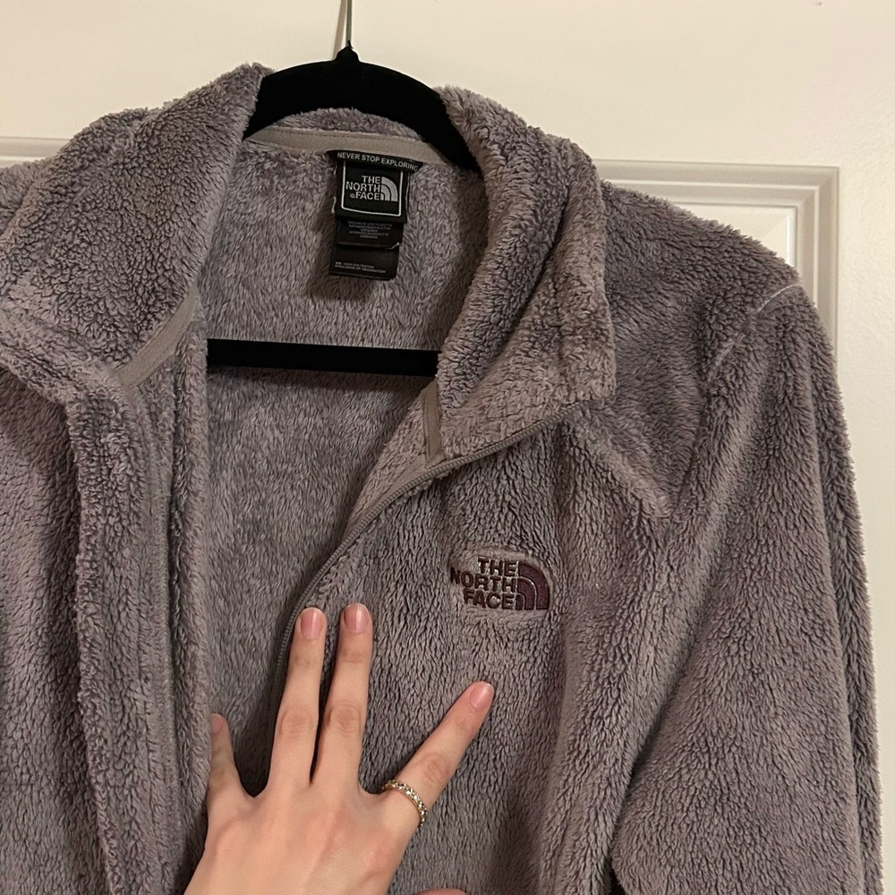 The North Face Women's Charcoal Teddy Jacket - Picture 2 of 4